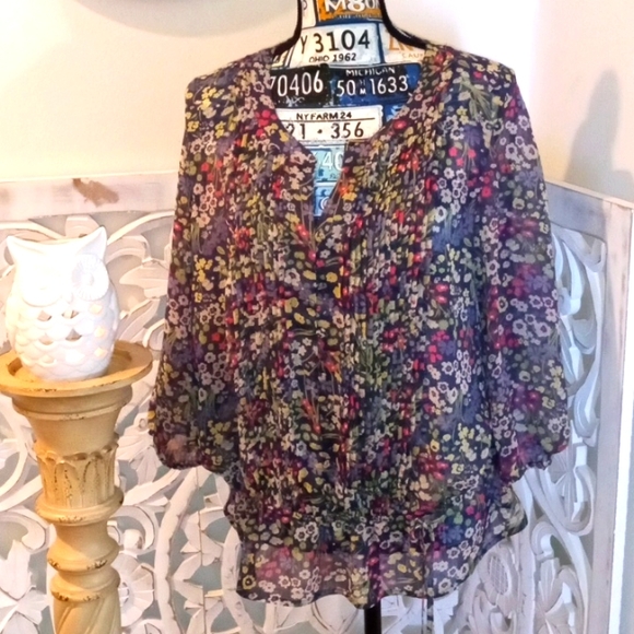 a.n.a. A NEW APPROACH SZ XL Semi Sheer Lightweight Spring Floral Print Blouse - Picture 1 of 15